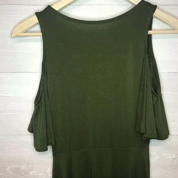 Alya Cold Shoulder Wrap Dress  | Francescas Brand Green Fit and Flowy Flattering - Picture 5 of 5